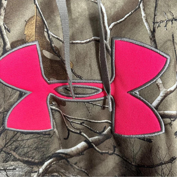 Under Armour Realtree Xtra camo/pink hoodie sweatshirt, size 2XL - Picture 4 of 16